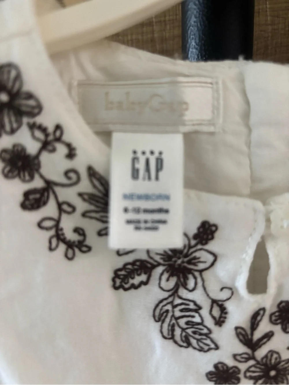 Baby Gap White Embroidered Tiered Ruffle Dress Baby Girls 6-12 Months Sleeveless